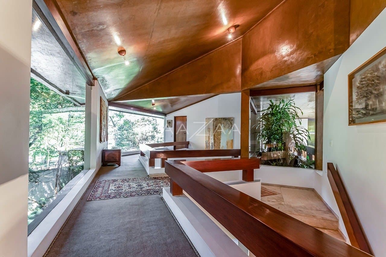 Com ares de casa de campo, uma residência espetacular no Jardim América. - Foto 36