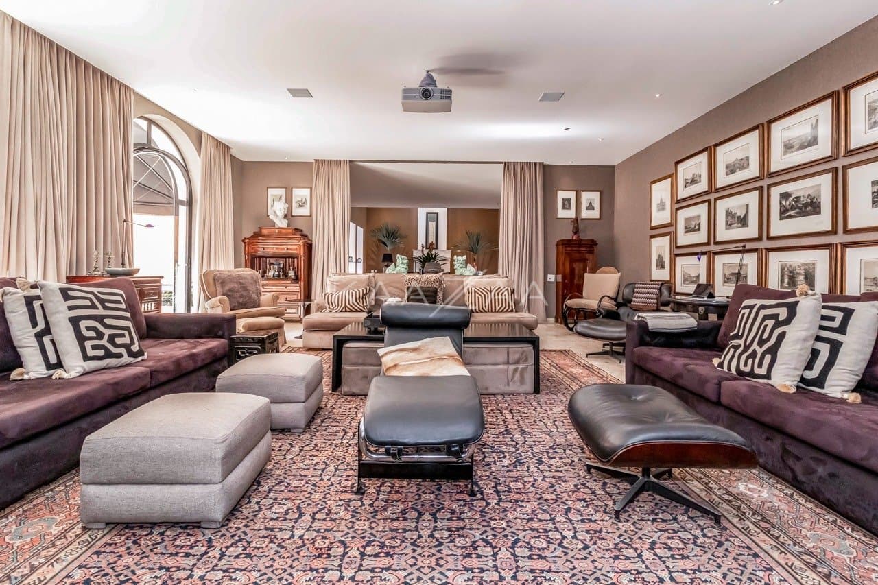 Casa deliciosa com lindo jardim e 4 suítes. Reformada, no Jardim Guedala. - Foto 22