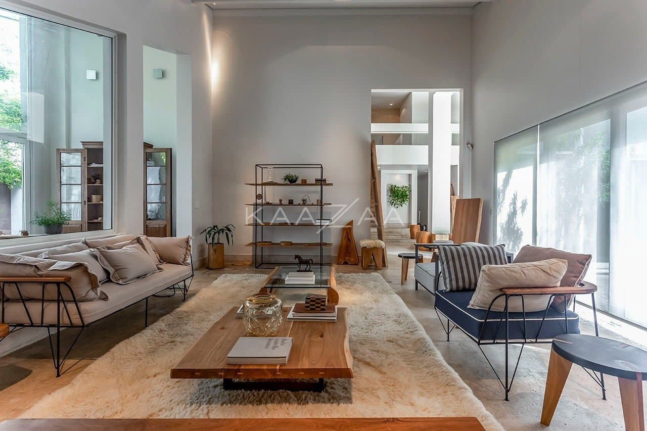 Casa com bela arquitetura e clima escandinavo. Rodeada de vidro e amplitude, na Cidade Jardim. - Foto 6