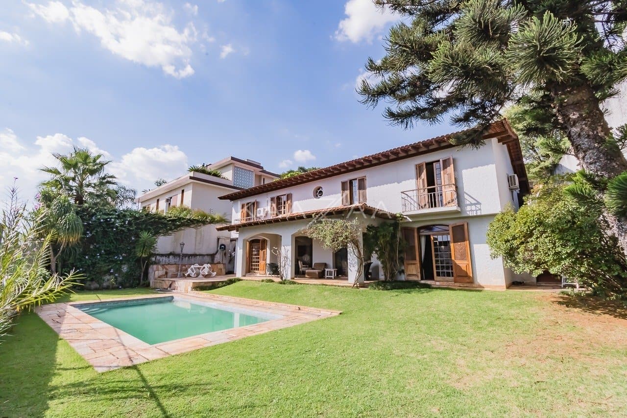 Vista cativante e área externa maravilhosa nesta casa em Cidade Jardim. - Foto 1