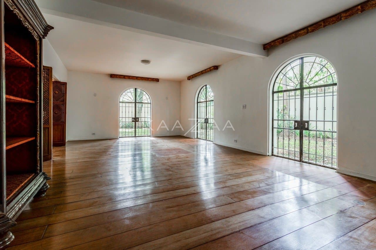 Casa cheia de estilo e completa em conforto, no Jardim América. - Foto 5