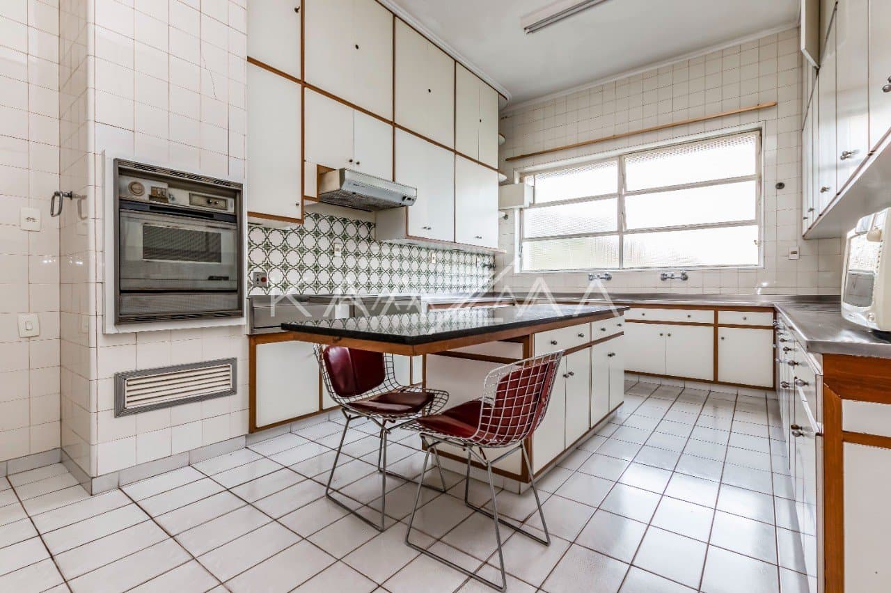 Apartamento com vista estonteante, rodeado de árvores. Lindenberg em uma das regiões mais nobres de SP, no Jardim Europa. - Foto 15