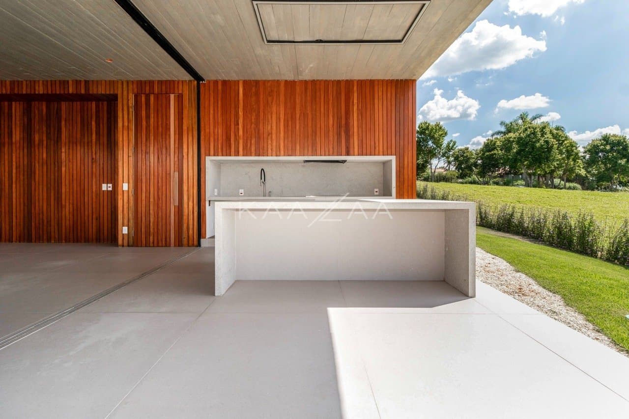 Casa em elegante diálogo com a natureza na Baroneza - Foto 8