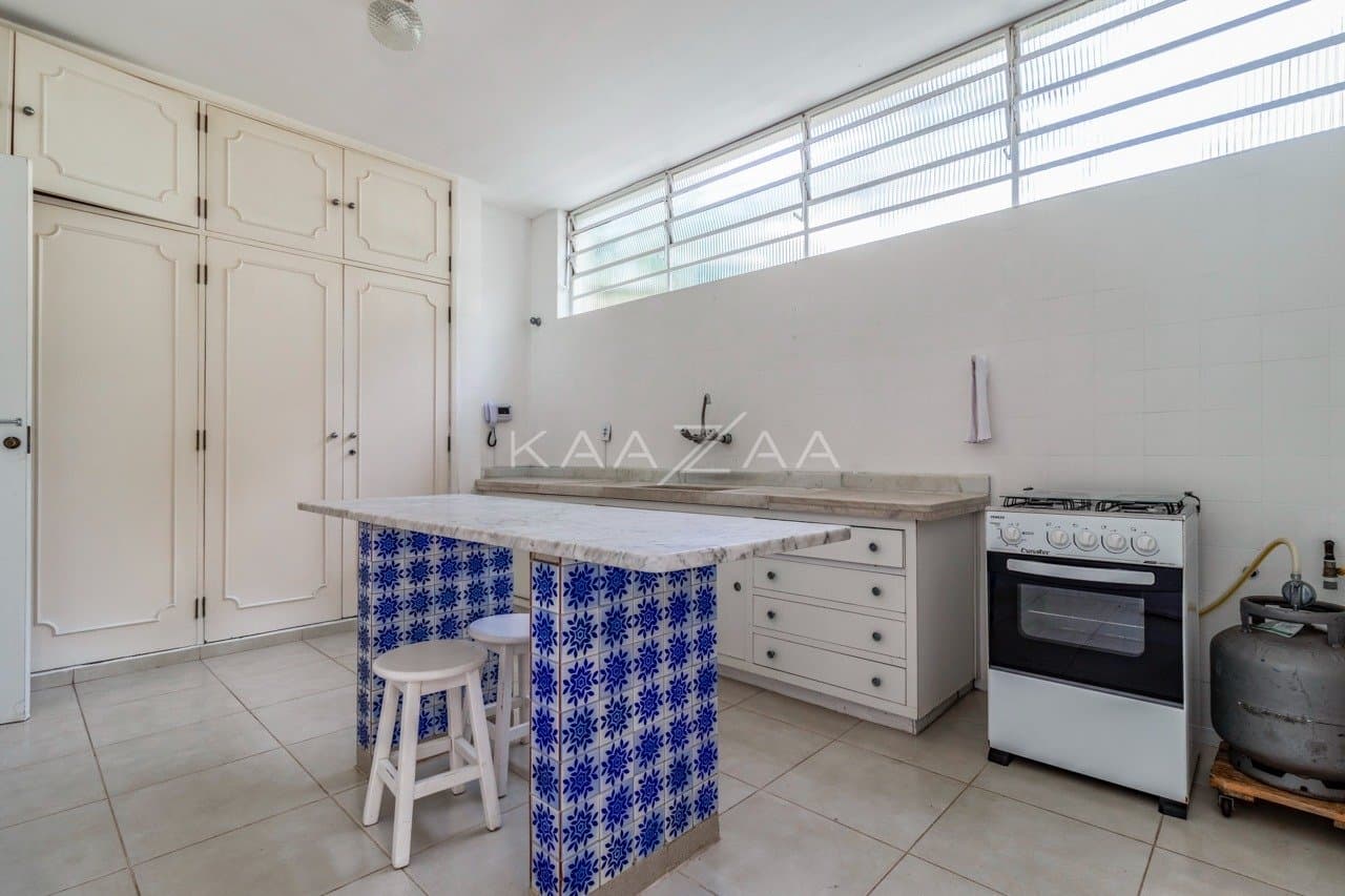 Casa cheia de estilo e completa em conforto, no Jardim América. - Foto 17