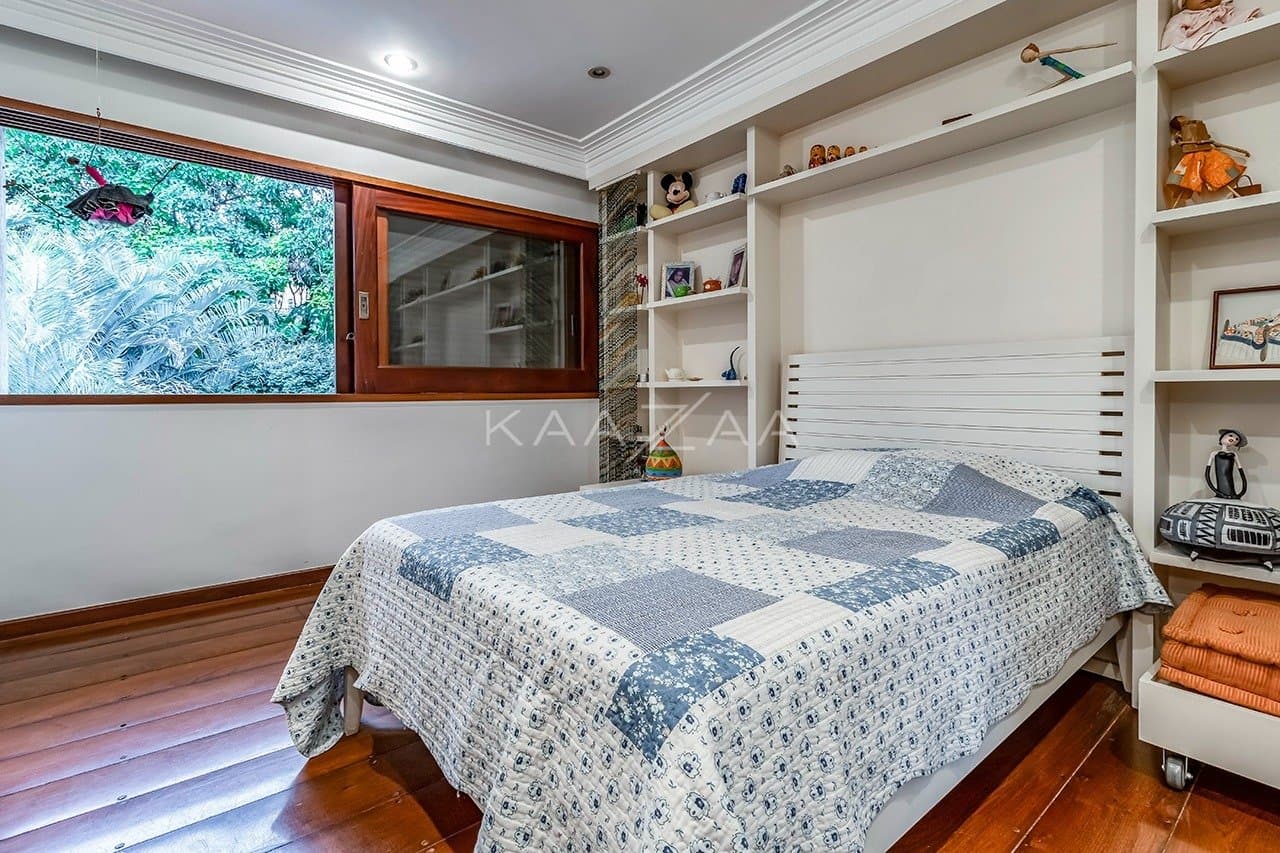 Uma casa rodeada de bom gosto, feita para renovar as energias. No Jardim Guedala. - Foto 44