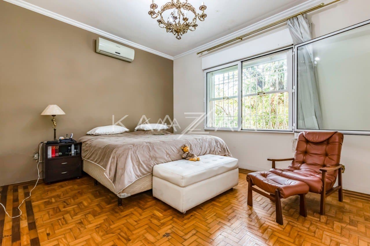 Amplitude e estilo em ambientes interessantes. Esta casa única fica em região privilegiada do Jardim Paulista. - Foto 17
