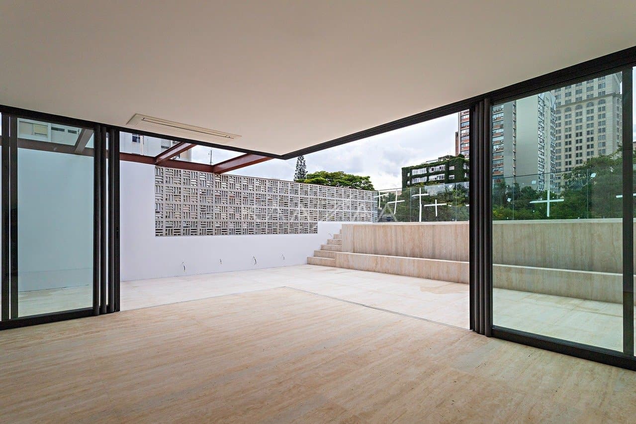 Casa nova contemporânea em rua fechada próxima aos Clubes Pinheiros, Hebraica e Shopping Iguatemi - Foto 9