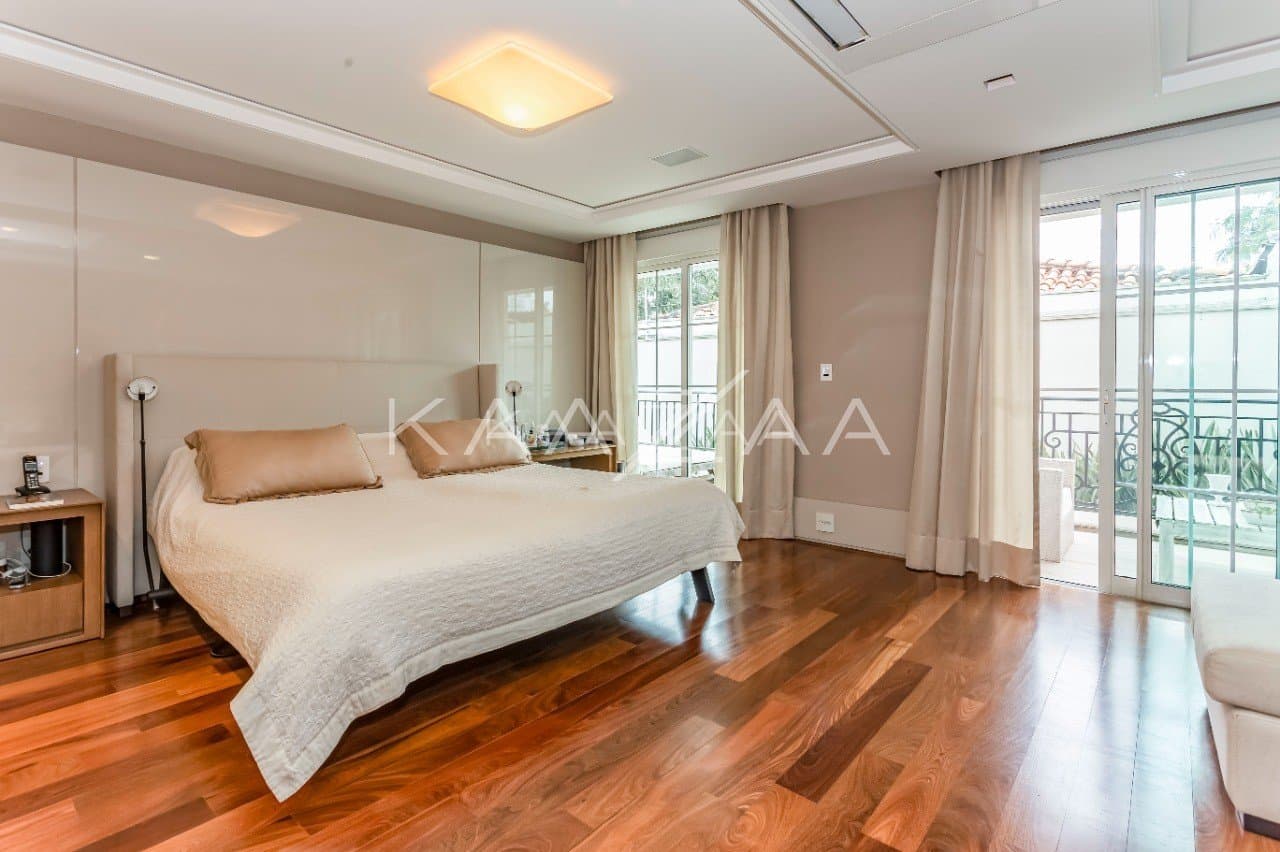 Arquitetura clássica, acabamentos modernos, lazer e descanso. Casa em frente ao Ibirapuera, no Jardim Luzitânia. - Foto 18