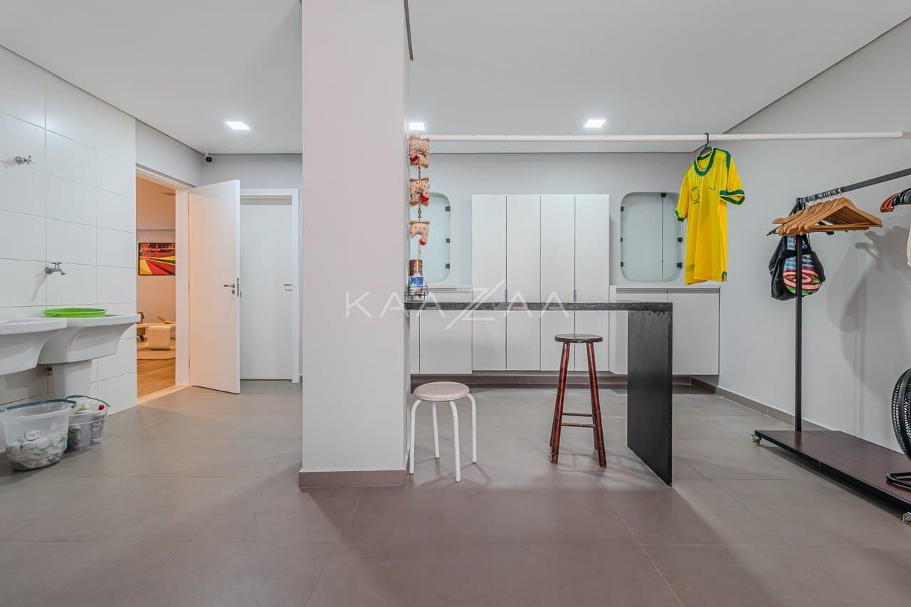 Casa completa em lazer, amplitude e privacidade, com 5 suítes. Em ótima localização na Cidade Jardim. - Foto 101