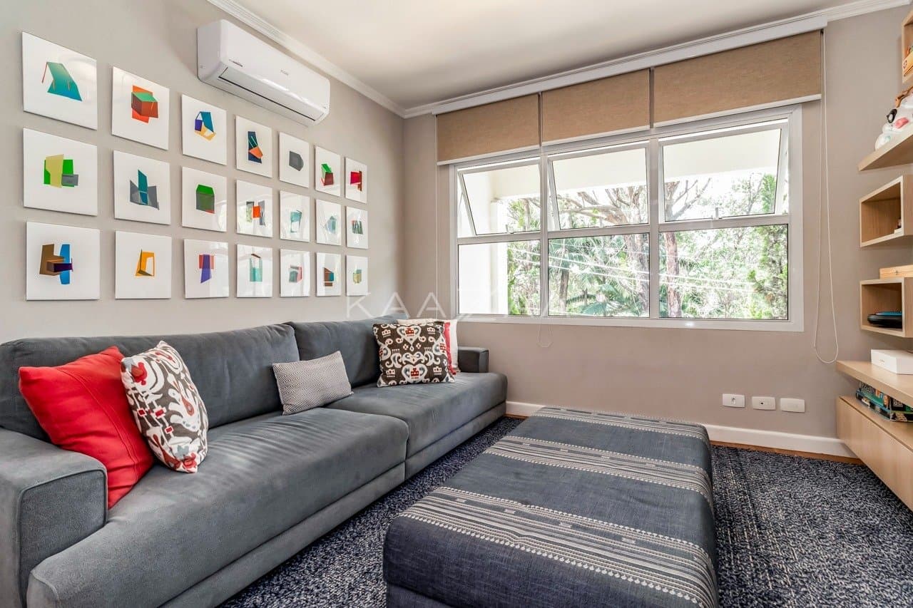 Diversos ambientes agradáveis para uma vida sossegada, nesta casa de condomínio no Jardim Guedala. - Foto 29