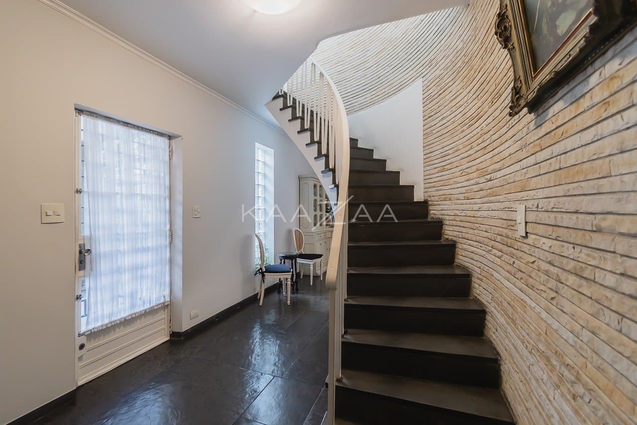 Casa com amplitude e liberdade, para reforma no Jardim Paulistano. - Foto 36
