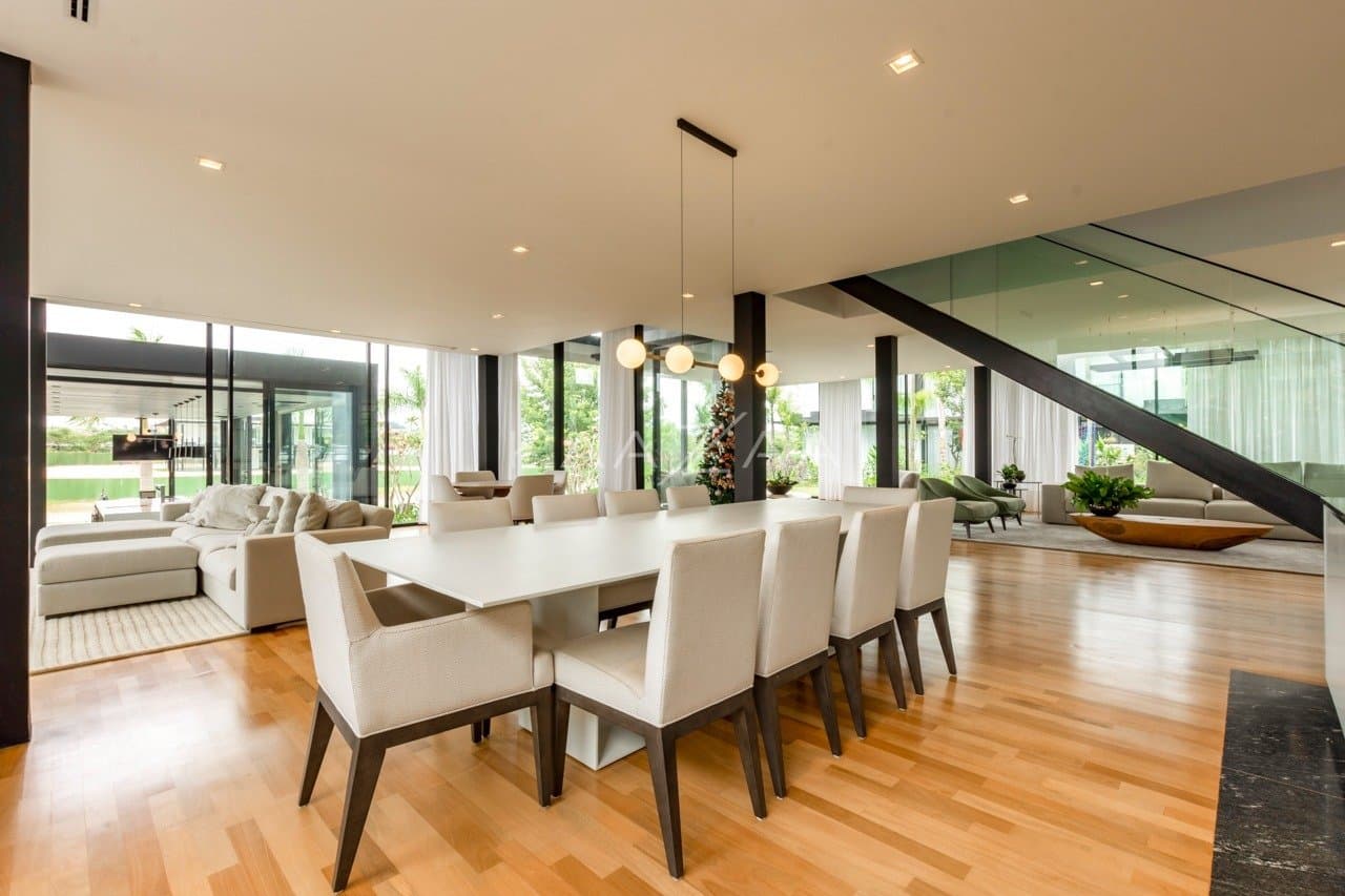 Puro charme e elegância. Casa espetacular em frente ao lago na Fazenda Boa Vista. - Foto 9