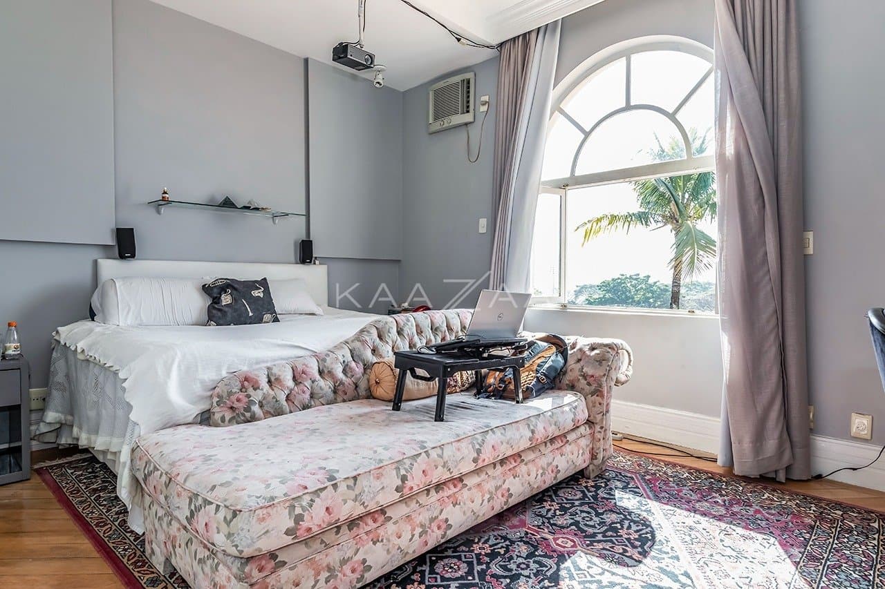 Deliciosa casa clássica, iluminada e ampla, no sossego da Cidade Jardim. - Foto 45