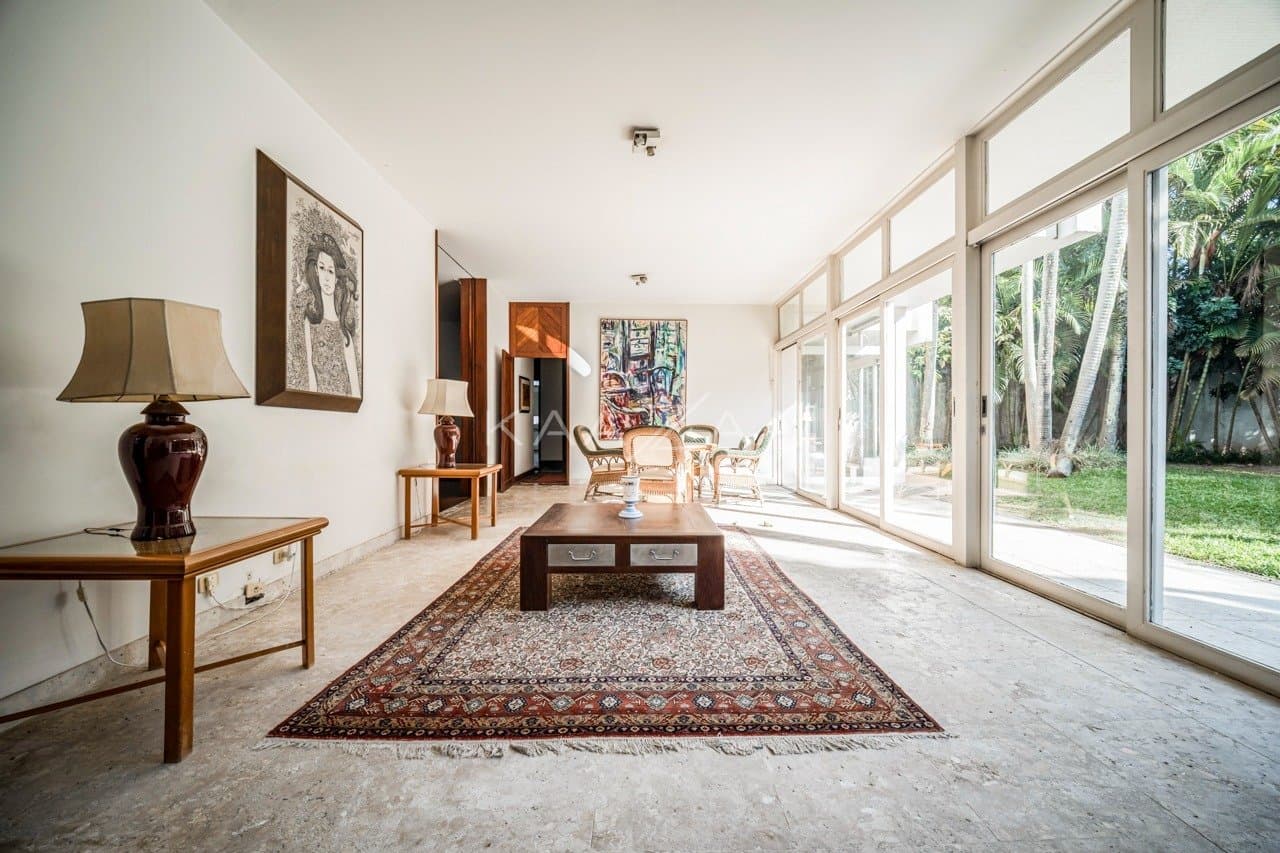 Excelente casa modernista, com lindo jardim em um amplo terreno no Jardim Europa. - Foto 3