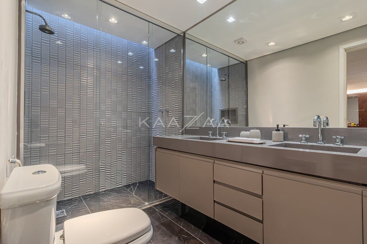 Casa completa em lazer, amplitude e privacidade, com 5 suítes. Em ótima localização na Cidade Jardim. - Foto 93