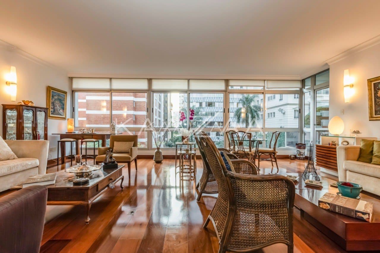 Delicado e elegante, este apartamento está em excelente localização, no coração do Jardins. - Foto 1