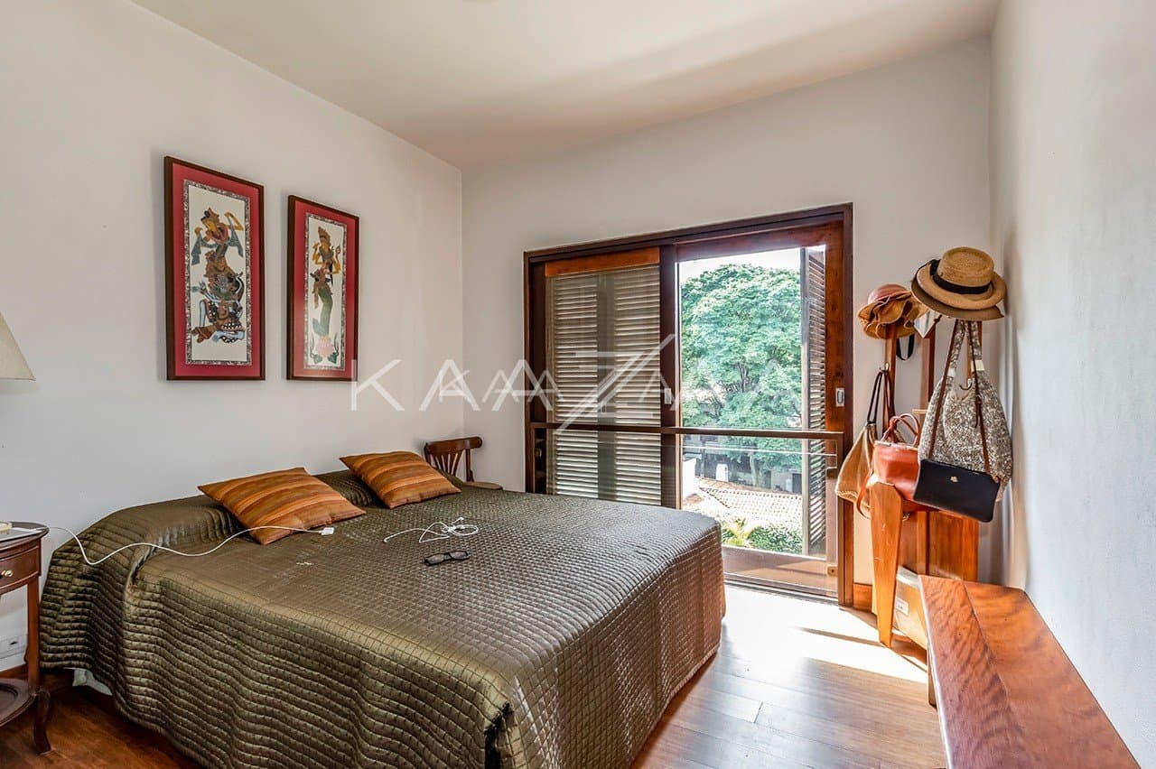Aquele pé-direito que impressiona qualquer um. Casa em condomínio fechado na Cidade Jardim. - Foto 18