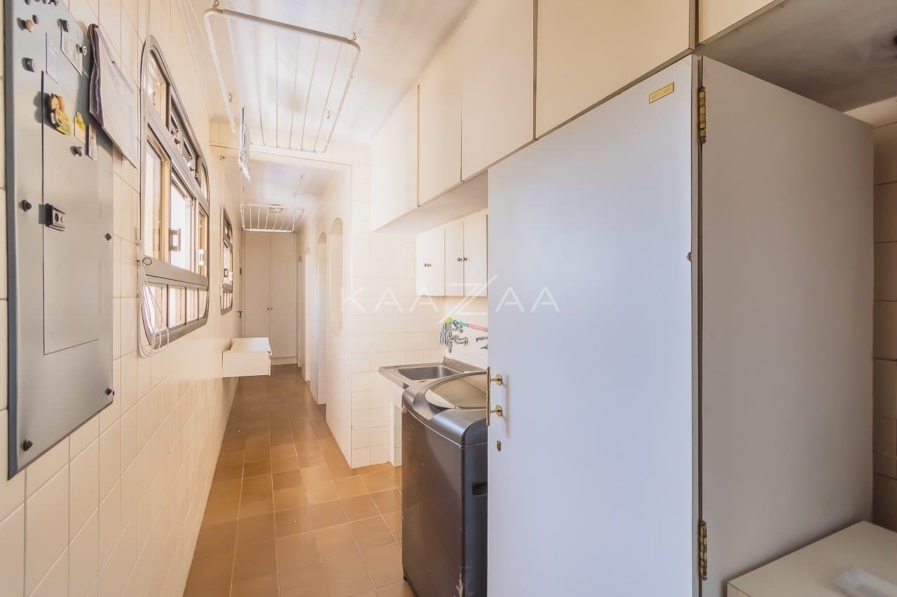 Apartamento com infinitas possibilidades e ótima localização em Alto de Pinheiros. - Foto 16