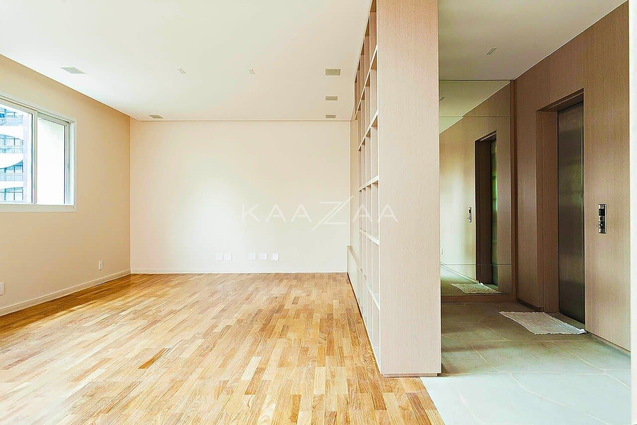 Cores suaves e muita elegância neste Apartamento Duplex no Itaim Bibi. - Foto 4