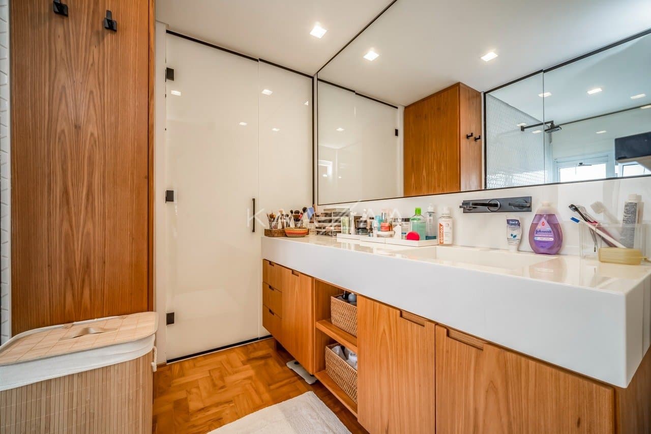 No Itaim Bibi, um apartamento lindíssimo com reforma de Marina Linhares e vista para o Parque do Povo - Foto 17