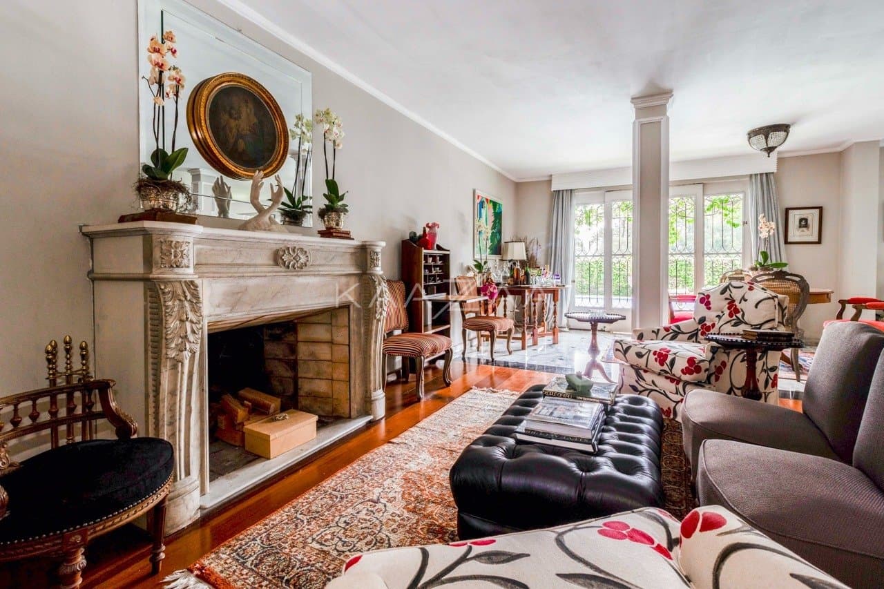 Casa clássica em Cidade Jardim - Foto 2