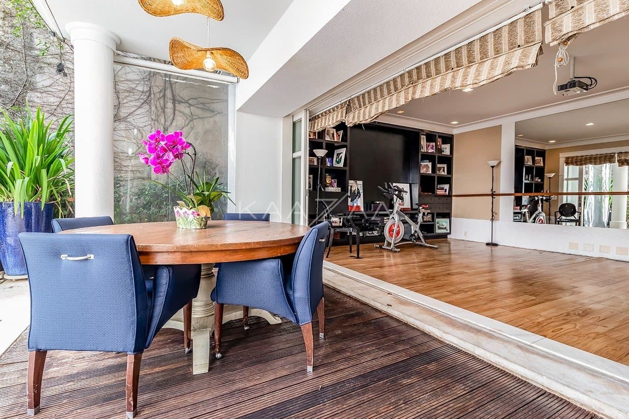 Entre o clássico e o moderno, o tom perfeito da elegância. Casa no Jardim Guedala. - Foto 22