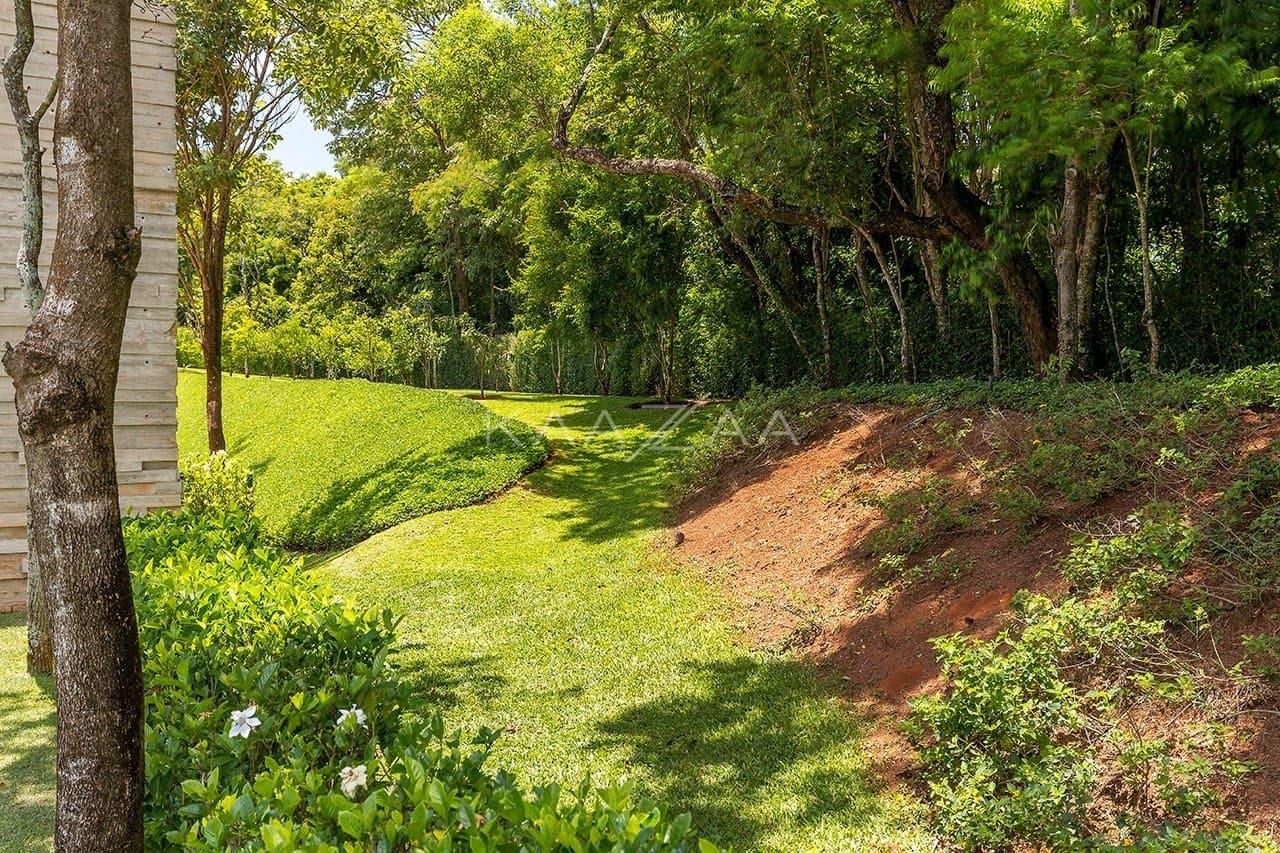 Projeto moderno, arrojado e com muita qualidade nos materiais. Casa na Quinta da Baroneza. - Foto 19