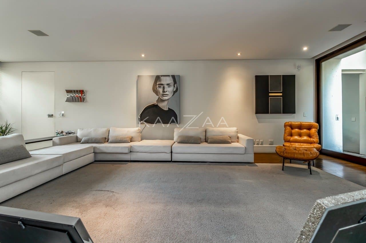 Localização cobiçada e arquitetura contemporânea. Casa extraordinária no Jardim Europa. - Foto 4