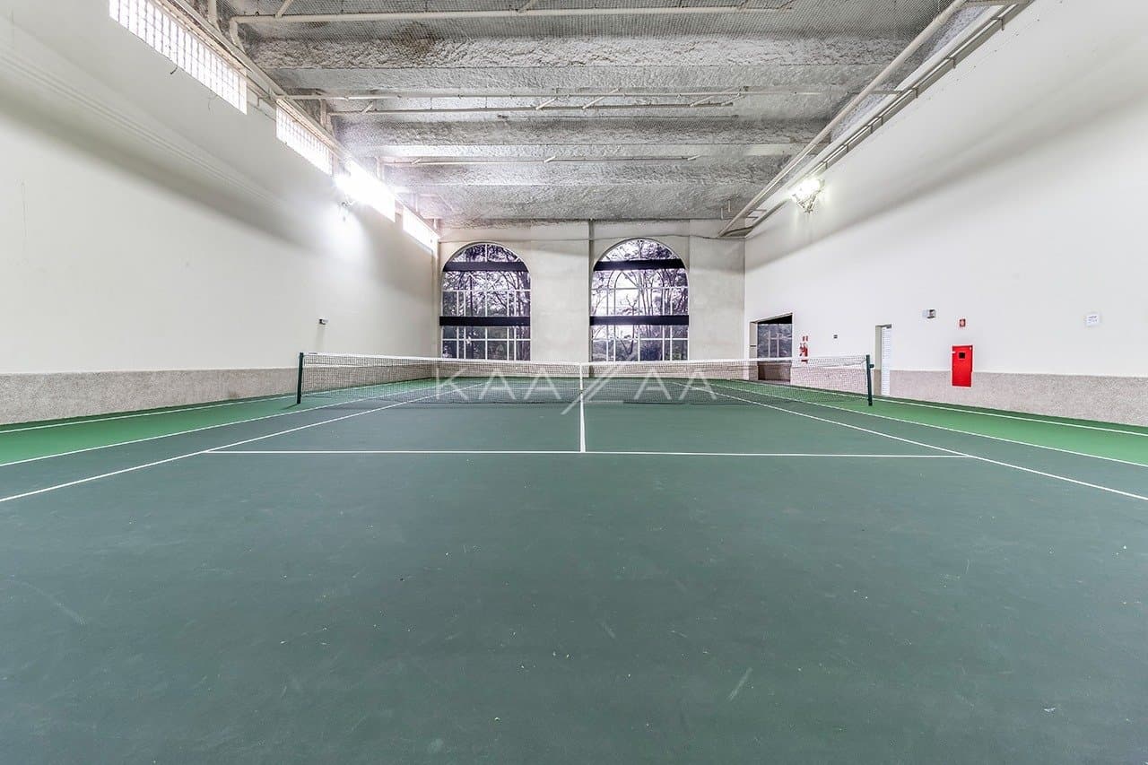 Ambientes suntuosos, planta ampla e vista panorâmica. Apartamento neoclássico no Jardim Guedala. - Foto 50