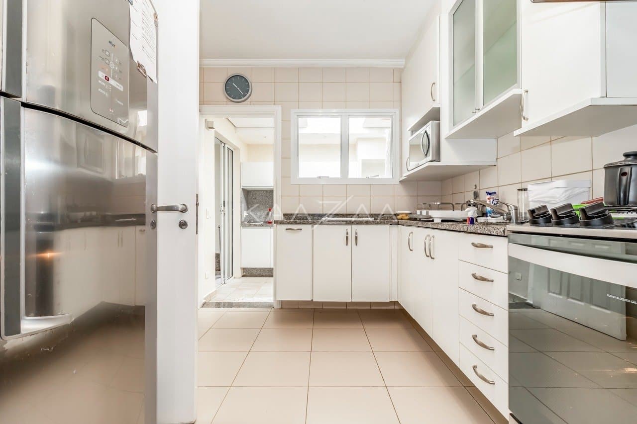 Diversos ambientes agradáveis para uma vida sossegada, nesta casa de condomínio no Jardim Guedala. - Foto 27