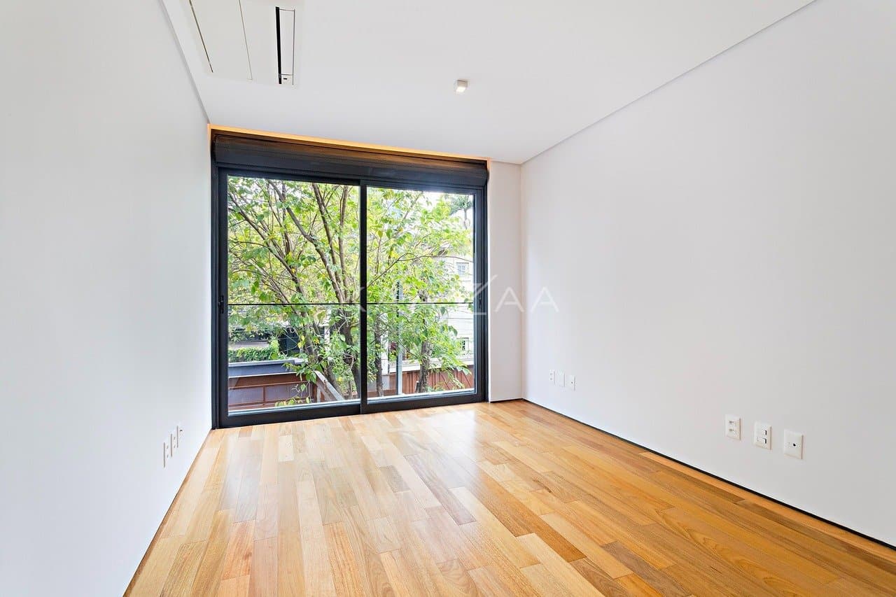 Casa nova contemporânea em rua fechada próxima aos Clubes Pinheiros, Hebraica e Shopping Iguatemi - Foto 26