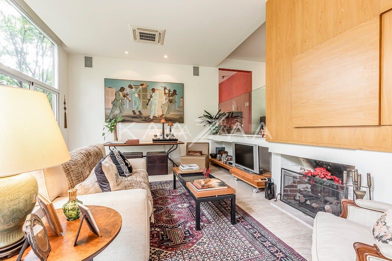 Um projeto autêntico, com espaços reformados e bem planejados. Casa triplex no Jardim Guedala. - Foto 20