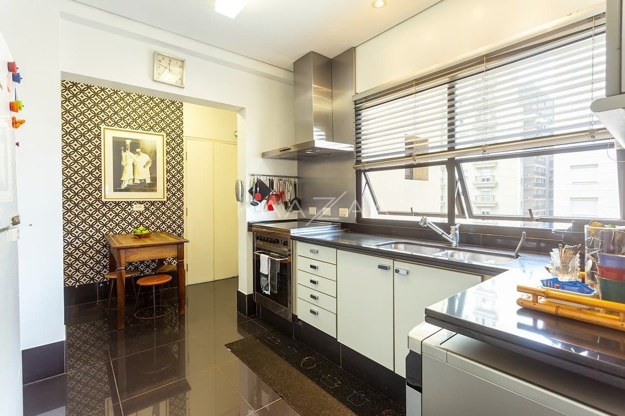 Belíssimo apartamento com pé-direito duplo em região super tranquila de Moema. - Foto 14