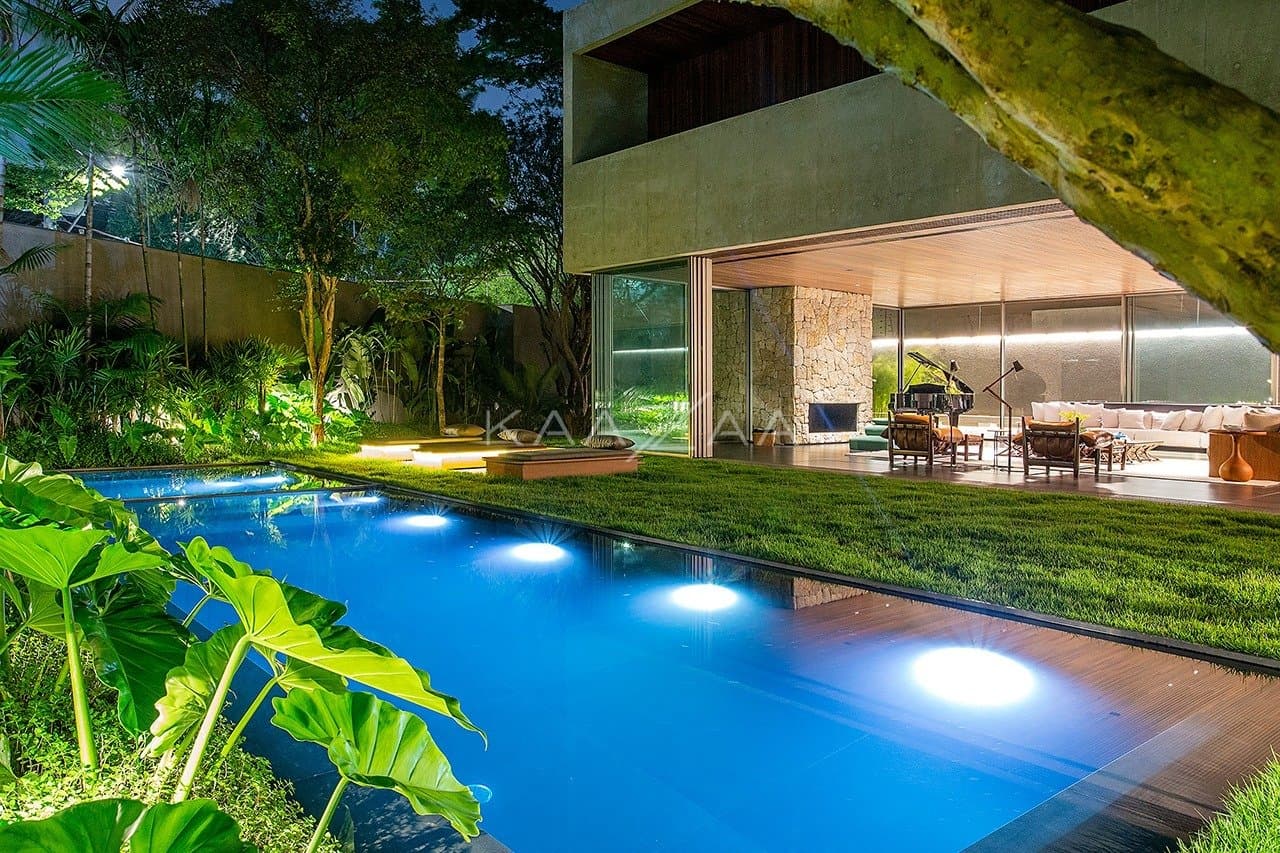 Contemporânea e toda mobiliada: casa com ambientes livres e jardim magnífico em rua fechada em Alto de Pinheiros. - Foto 10