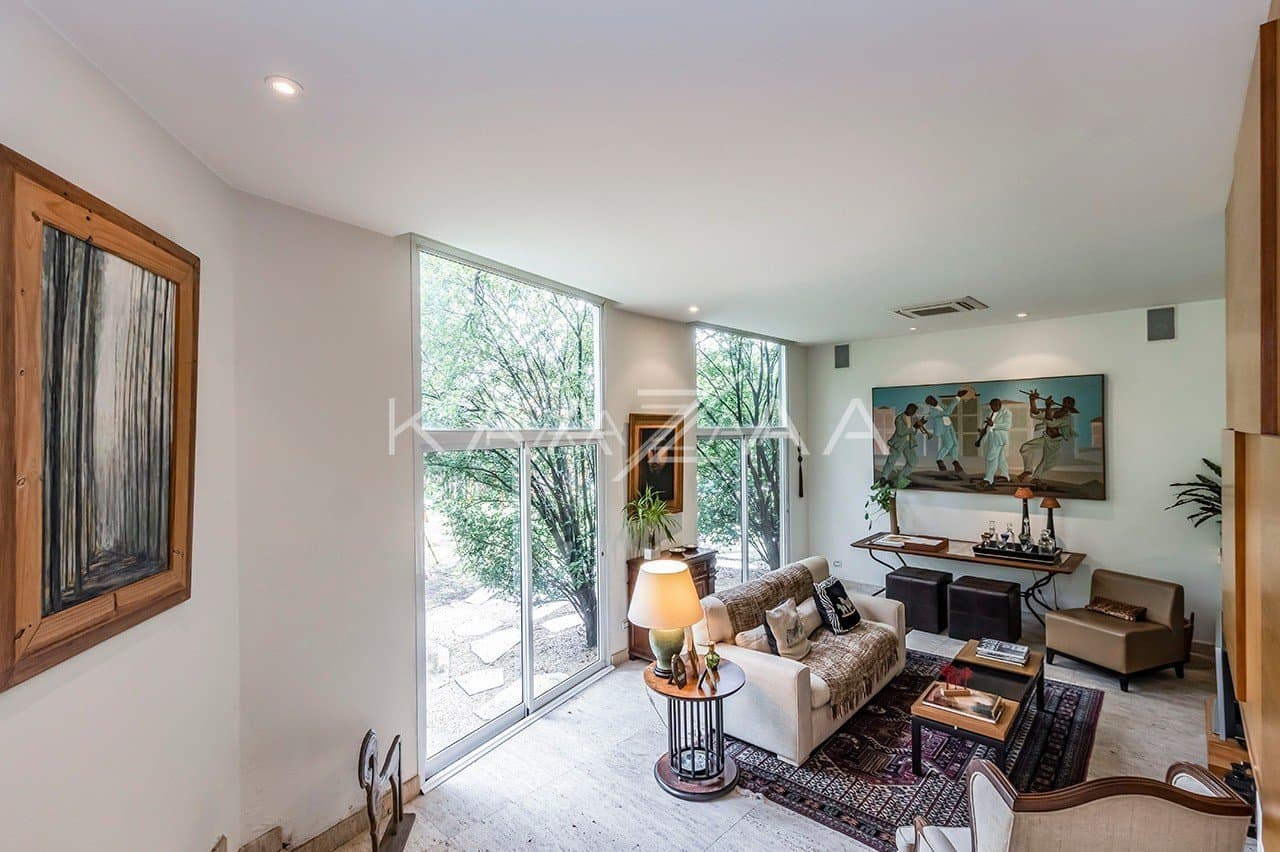 Um projeto autêntico, com espaços reformados e bem planejados. Casa triplex no Jardim Guedala. - Foto 21