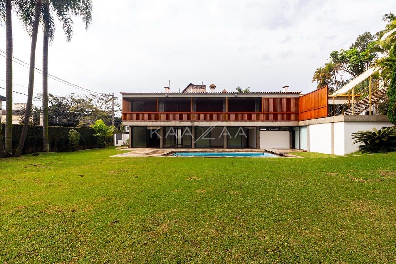 Amplitude e elegância nesta casa em Cidade Jardim. - Foto 4