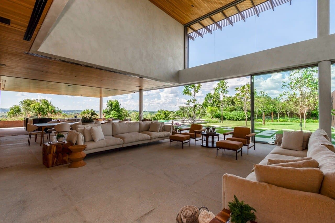 Casa contemporânea feita para interagir com a natureza ao redor. Projeto na Quinta da Baroneza. - Foto 26