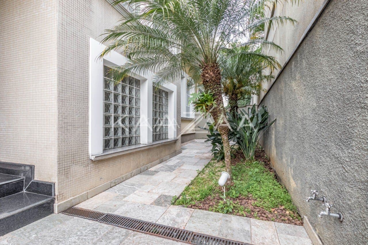 Para viver no sossego que a sua família merece. Casa clara e ensolarada no Jardim Guedala. - Foto 34