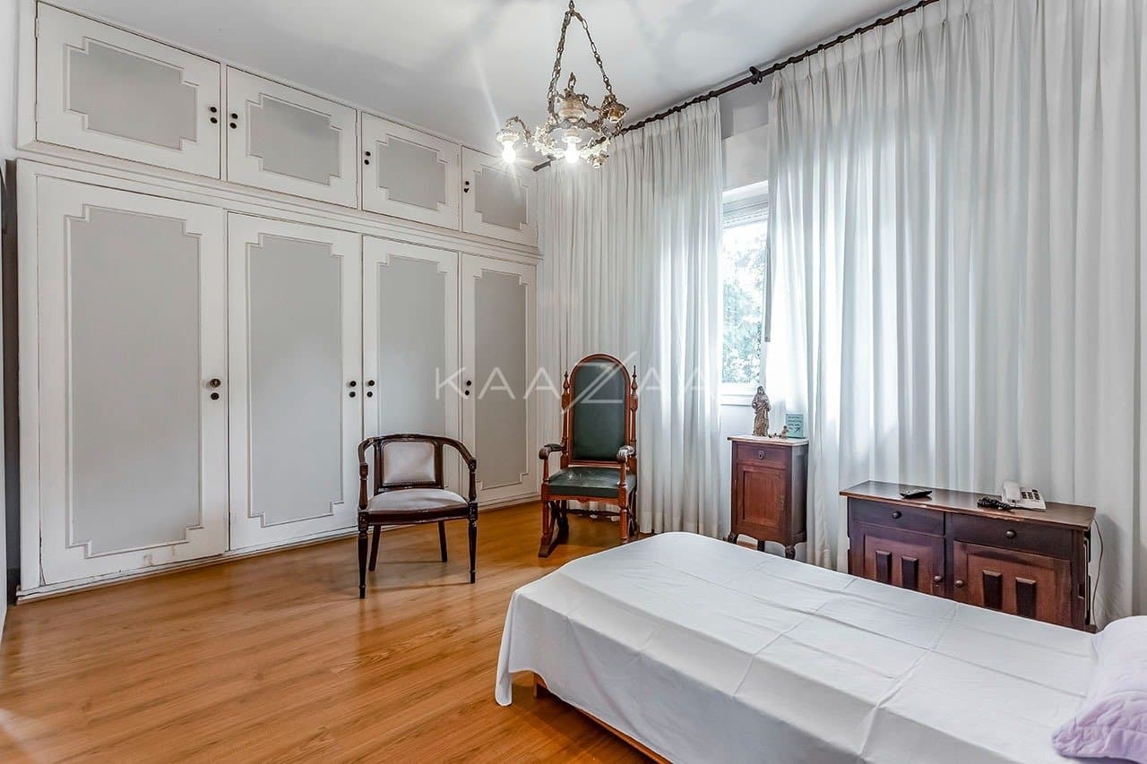 Casa ampla, em rua arborizada e muito bem localizada, no Jardim Paulista. - Foto 10