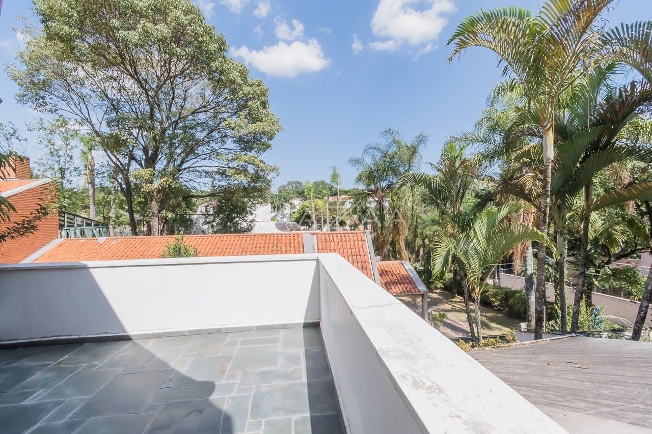Casa com ares frescos, paisagismo e muita tranquilidade. Uma planta inigualável, no Jardim Guedala. - Foto 50
