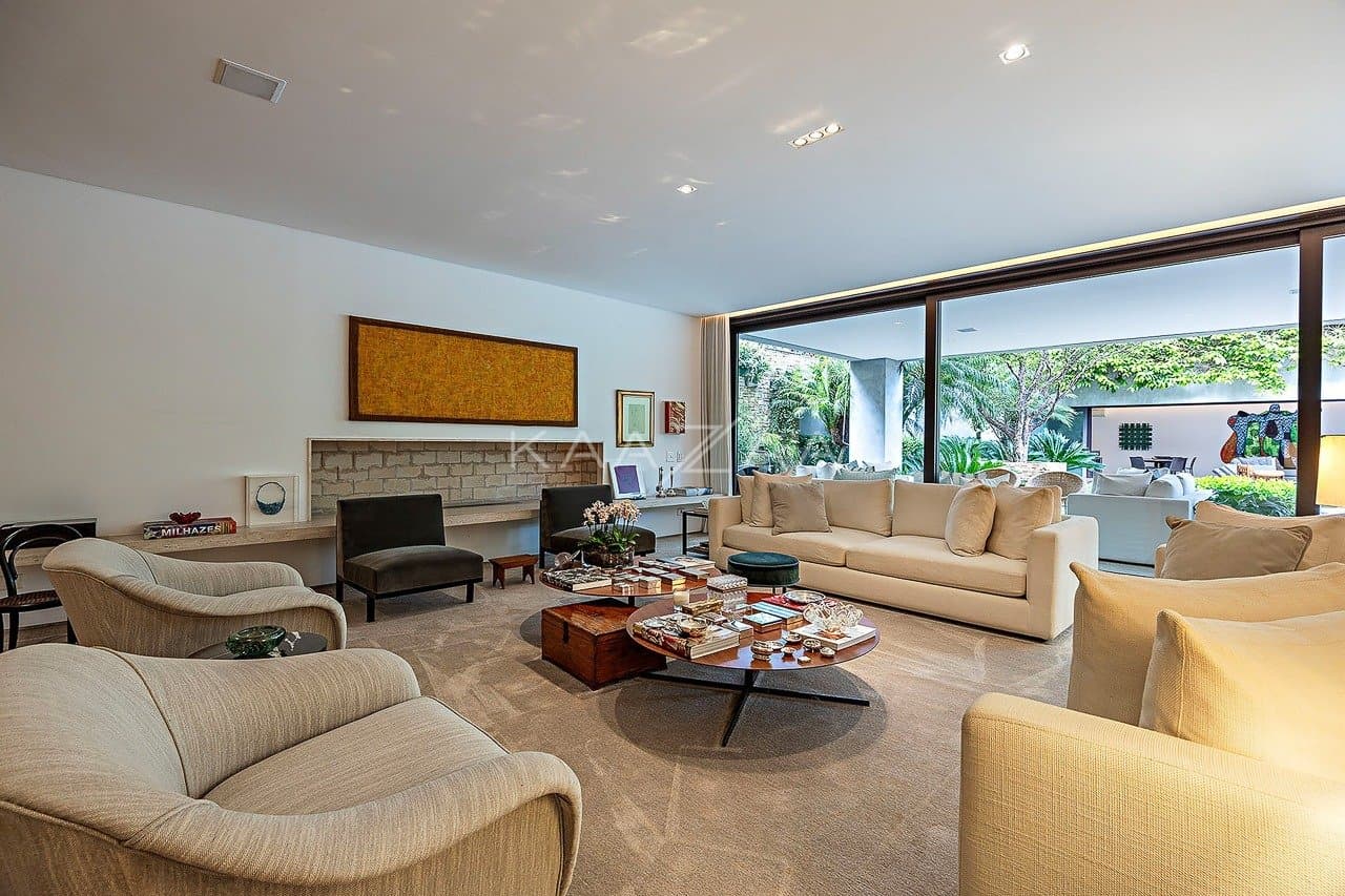 Arquitetura e paisagismo irretocáveis: casa no Jardim Paulistano. - Foto 26