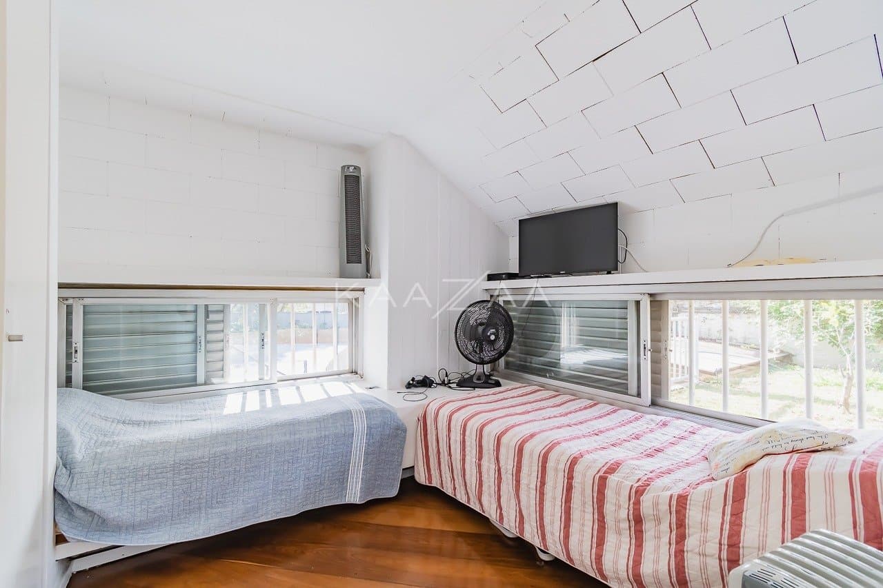 Casa espaçosa com 555 m² de bem-estar em Alto de Pinheiros, perfeita para receber. - Foto 63