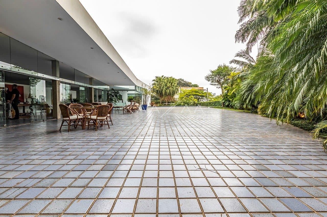 Construção icônica com uma vista estonteante. Casa super aprazível na Cidade Jardim. - Foto 16