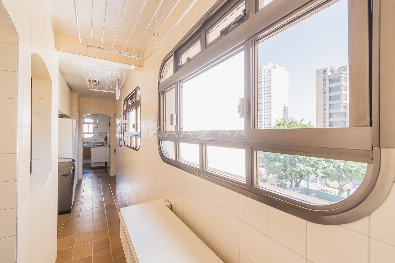 Apartamento com infinitas possibilidades e ótima localização em Alto de Pinheiros. - Foto 17