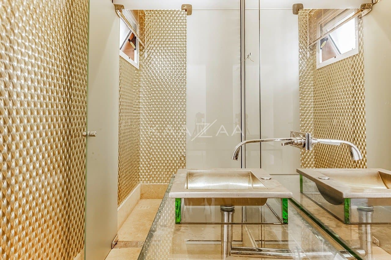 Vista verde, arquitetura moderna e janelões. Casa no Jardim Guelada! - Foto 21