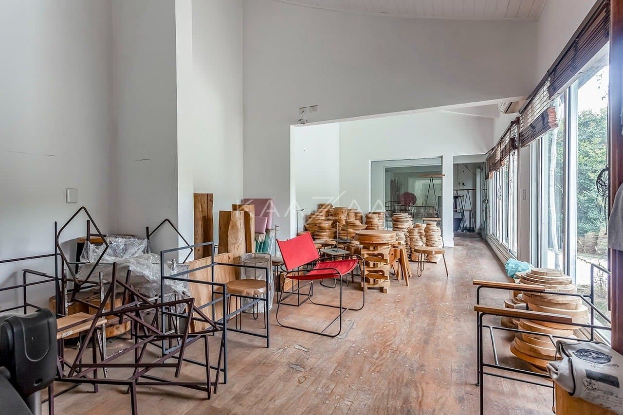 Casa com bela arquitetura e clima escandinavo. Rodeada de vidro e amplitude, na Cidade Jardim. - Foto 28
