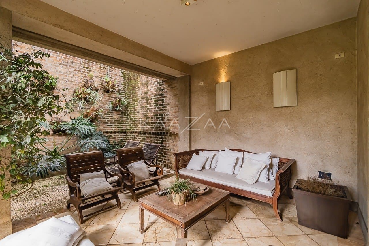 Casa muito ampla e ensolarada, em condominio de rua fechada com muita segurança na Cidade Jardim. - Foto 21