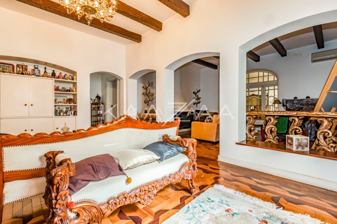 Amplitude e estilo em ambientes interessantes. Esta casa única fica em região privilegiada do Jardim Paulista. - Foto 11