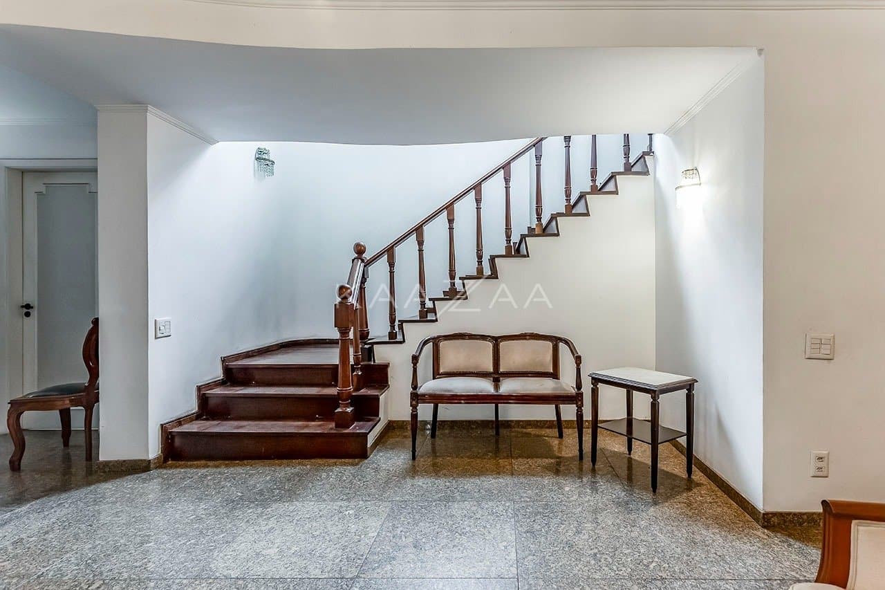 Casa ampla, em rua arborizada e muito bem localizada, no Jardim Paulista. - Foto 8
