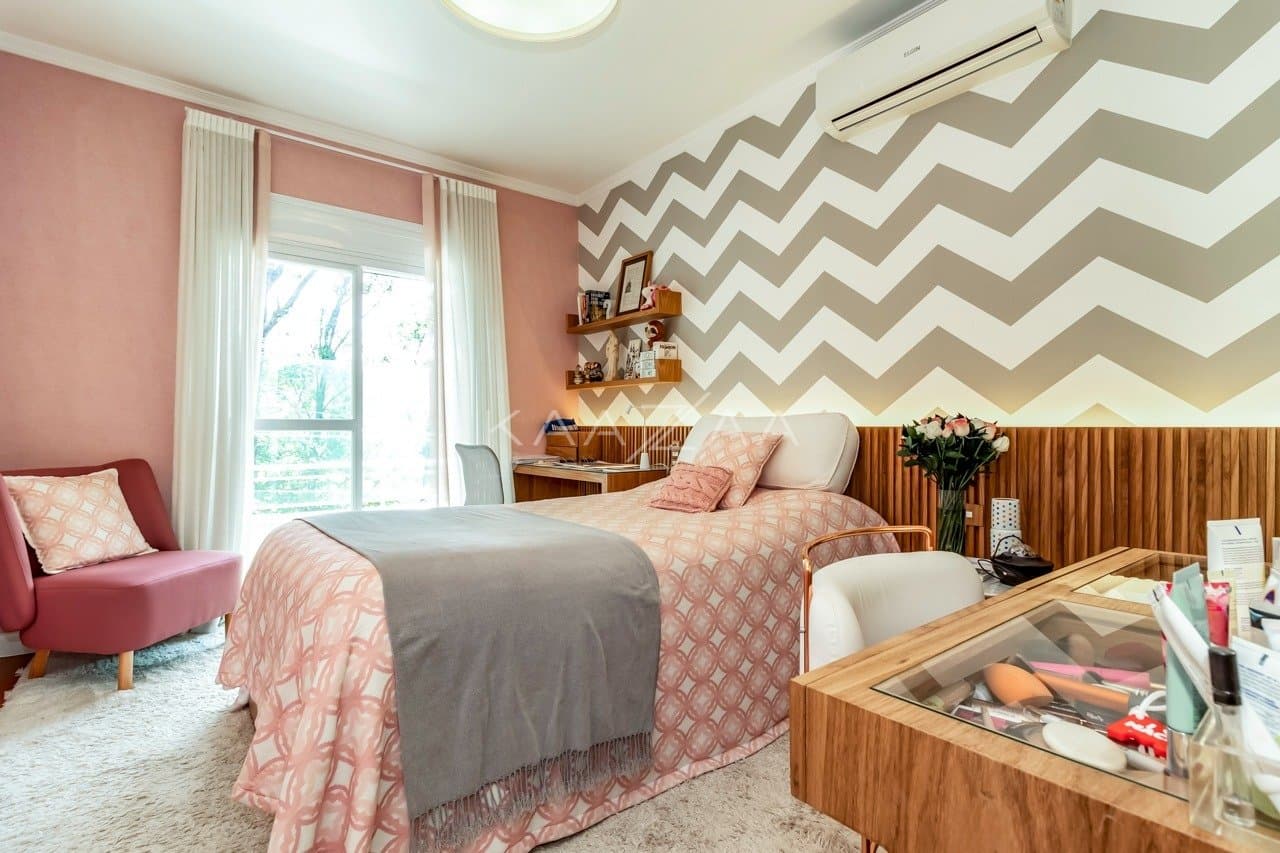 Diversos ambientes agradáveis para uma vida sossegada, nesta casa de condomínio no Jardim Guedala. - Foto 38